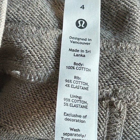 NEW Lululemon Warm Down Jogger Pants ~Thread Dye Rover Black ~Size 4 - Picture 10 of 10